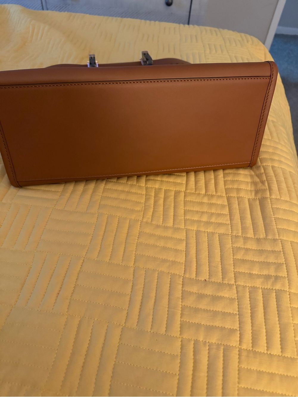 Fendi Cognac Leather Logo Sunshine Tote with Tortoiseshell Handles - Picture 3 of 6